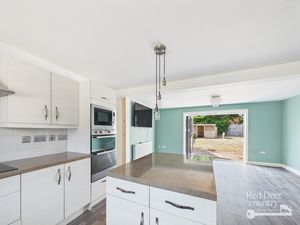 Kitchen/Dining/Family Room- click for photo gallery